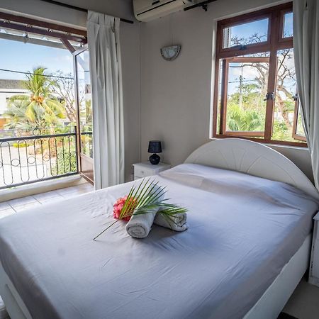 Charming Condo Rivière Noire Екстериор снимка